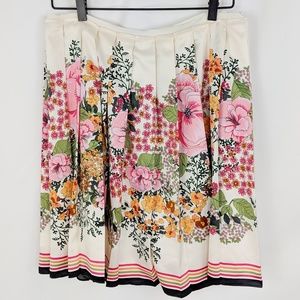 Old Navy Floral Pleated Skirt